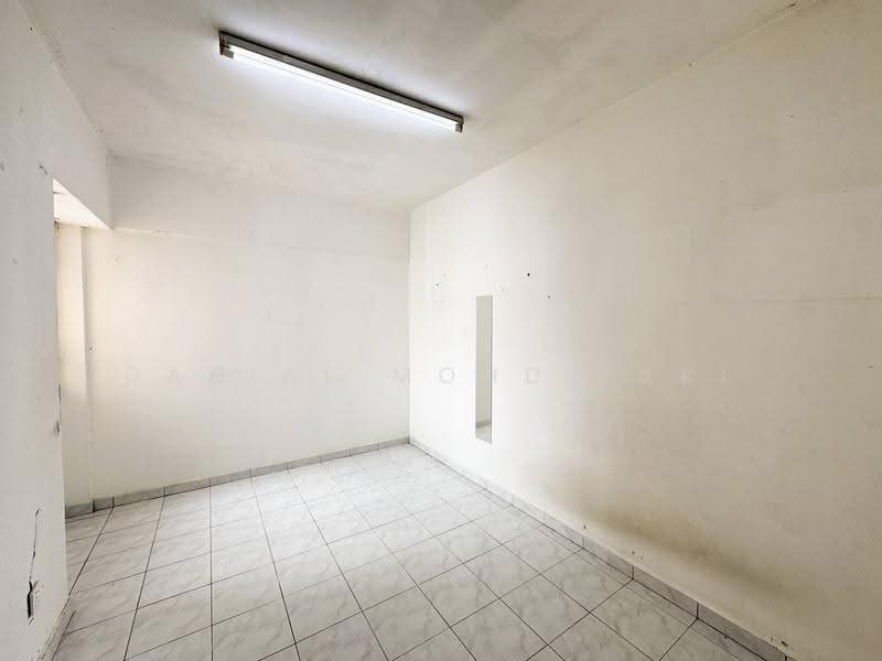 Pangsapuri untuk Dijual di Pangsapuri Suria Subang - Danial Mohd Zaki - PropertyGuru.com.my