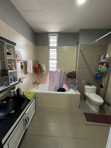Semi-Detached House for Sale in Johor Bahru (Johor) - David Chan - Bathroom - PropertyGuru.com.my