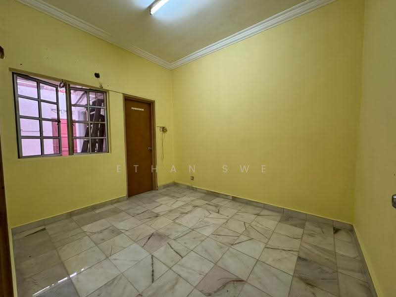 Rumah Teres 2-Tingkat untuk Dijual di Bukit Rahman Putra (Sungai Buloh) - Ethan Swe - Interior - PropertyGuru.com.my