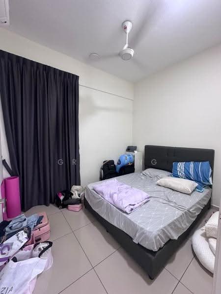 Service Residence for Sale at 8Scape Residence @ Sutera - Grace Ng - Bedroom - PropertyGuru.com.my
