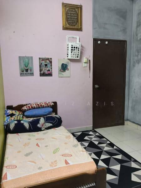 1-storey Terraced House for Sale in Bandar Putra Kulai (Kulai) - ALHAFIZ AZIS - Bedroom - PropertyGuru.com.my