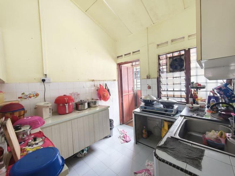 Rumah Teres 1-Tingkat untuk Dijual di Taman Kempas (Tampoi) - Yvonne Lim - PropertyGuru.com.my