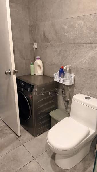 Kediaman Servis untuk Disewa di Equine Residence - Teng Poh Hong - Bathroom - PropertyGuru.com.my