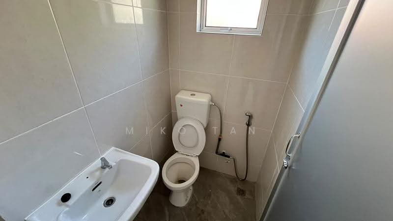 Rumah Teres 2-Tingkat untuk Dijual di Gunung Rapat (Ipoh) - Miko Tan - Bathroom - PropertyGuru.com.my