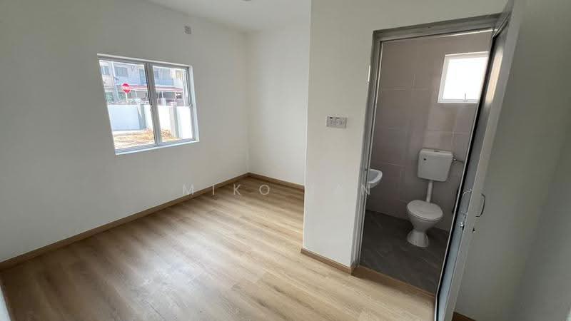 Rumah Teres 2-Tingkat untuk Dijual di Gunung Rapat (Ipoh) - Miko Tan - Bathroom - PropertyGuru.com.my