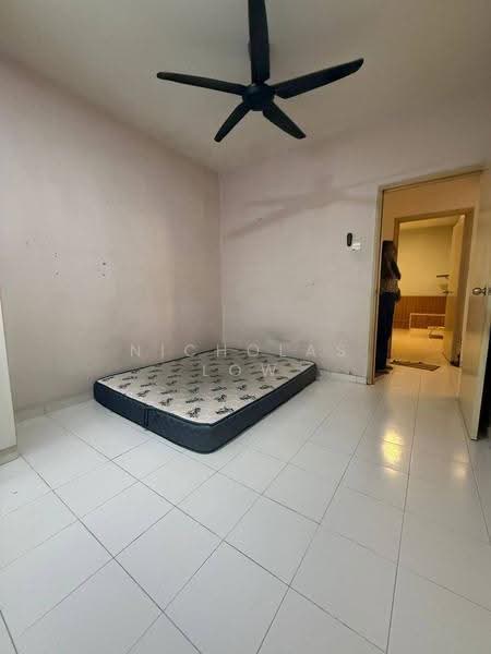 Apartment for Rent at Villa Krystal @ Bandar Selesa Jaya - Nicholas Low - Bedroom - PropertyGuru.com.my