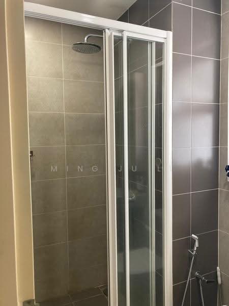 Kondominium untuk Disewa di Lakeville Residence - Ming Ju Li - Bathroom - PropertyGuru.com.my