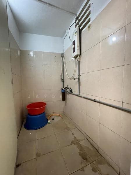 Shop for Sale in Chow Kit (KL City Centre) - Jayden Lee - Bathroom - PropertyGuru.com.my