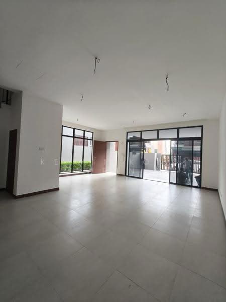 2-storey Terraced House for Sale in Puteri Harbour (Iskandar Puteri (Nusajaya)) - Kelvin Kong Wren - Living Room - PropertyGuru.com.my