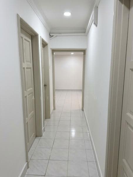 Kondominium untuk Disewa di Desa Kiara - Alice Goh - Corridor - PropertyGuru.com.my