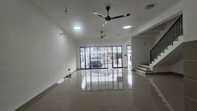2-storey Terraced House for Rent in Elmina (Shah Alam) - Joey Koh - Living Room - PropertyGuru.com.my