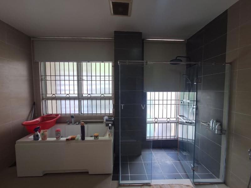 Rumah Berkembar untuk Dijual di Bandar Tun Hussein Onn (Cheras) - Vincent Vince - Bathroom - PropertyGuru.com.my