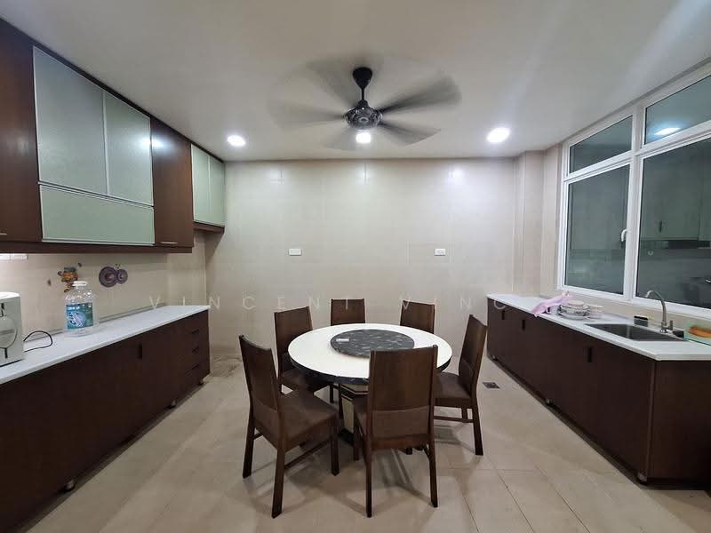 Rumah Berkembar untuk Dijual di Bandar Tun Hussein Onn (Cheras) - Vincent Vince - Kitchen - PropertyGuru.com.my