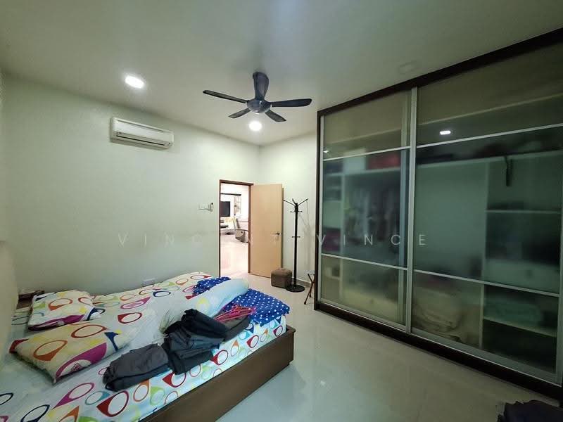 Rumah Berkembar untuk Dijual di Bandar Tun Hussein Onn (Cheras) - Vincent Vince - Bedroom - PropertyGuru.com.my