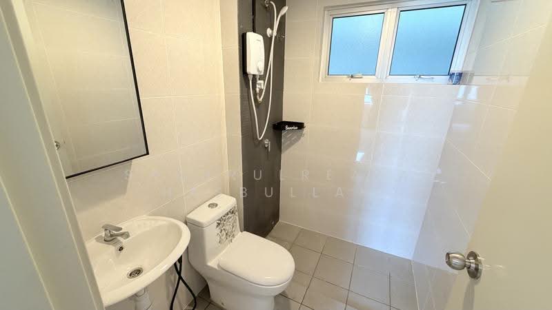 Kediaman Servis untuk Disewa di Acacia Residences - Shahrulrezza Hasbullah - Bathroom - PropertyGuru.com.my