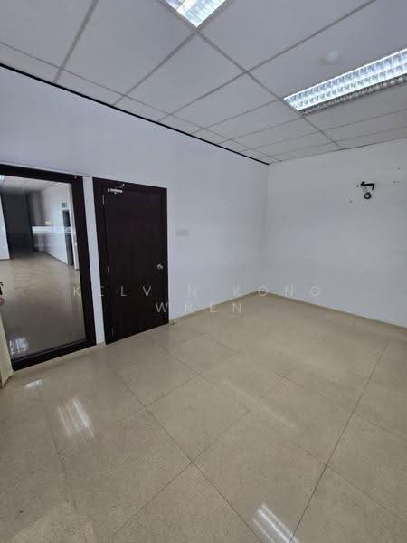 Semi-D Factory for Rent in Taman Desa Cemerlang (Ulu Tiram) - Kelvin Kong Wren - Interior - PropertyGuru.com.my
