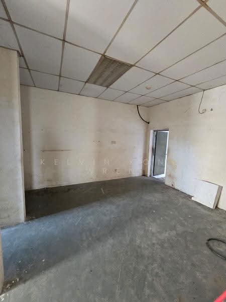 Semi-D Factory for Rent in Taman Desa Cemerlang (Ulu Tiram) - Kelvin Kong Wren - Interior - PropertyGuru.com.my