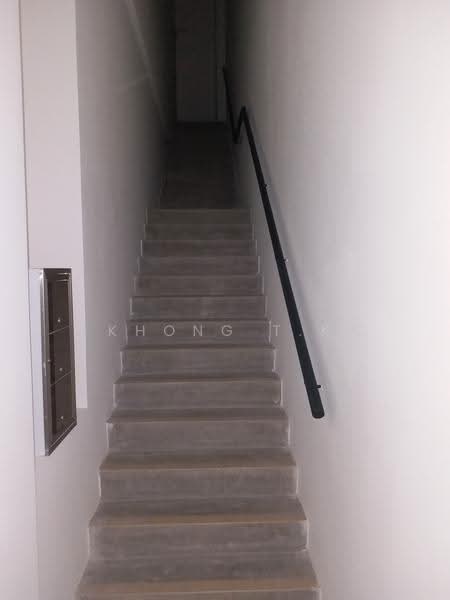 Shop / Office for Sale in Kota Kemuning (Shah Alam) - Khong T.K - Staircase - PropertyGuru.com.my