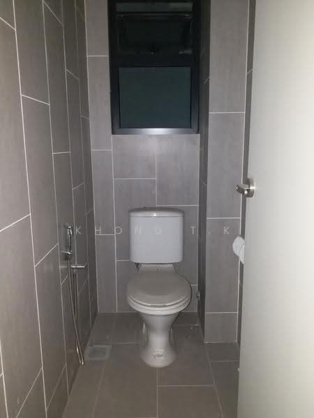 Shop / Office for Sale in Kota Kemuning (Shah Alam) - Khong T.K - Upper Floor - PropertyGuru.com.my