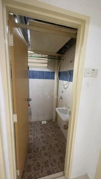 Flat for Sale at Taman Ehsan Jaya - Robbie Tan - PropertyGuru.com.my