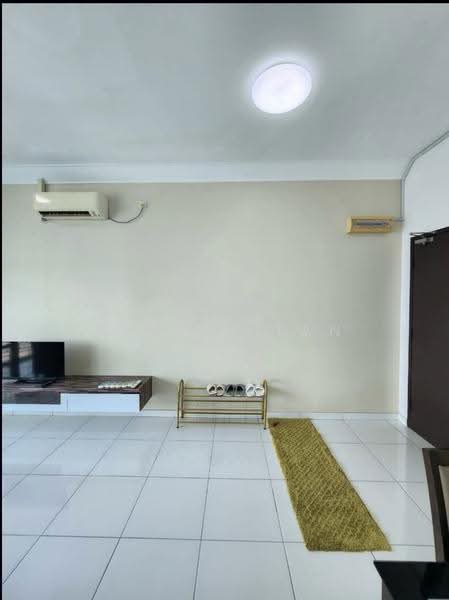 Kediaman Servis untuk Disewa di The Sky Executive Suites - Robbie Tan - Living Room - PropertyGuru.com.my