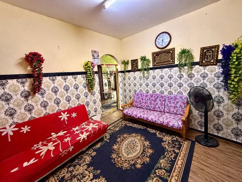 Flat for Sale at Sri Angkasa Apartment - Simon Lee - Living Room - PropertyGuru.com.my