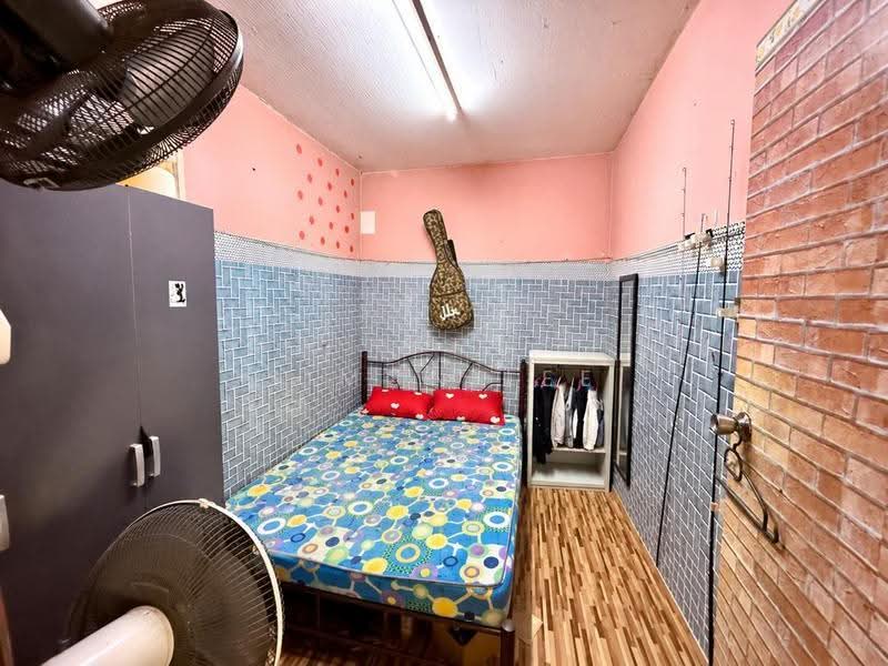 Flat for Sale at Sri Angkasa Apartment - Simon Lee - Bedroom - PropertyGuru.com.my