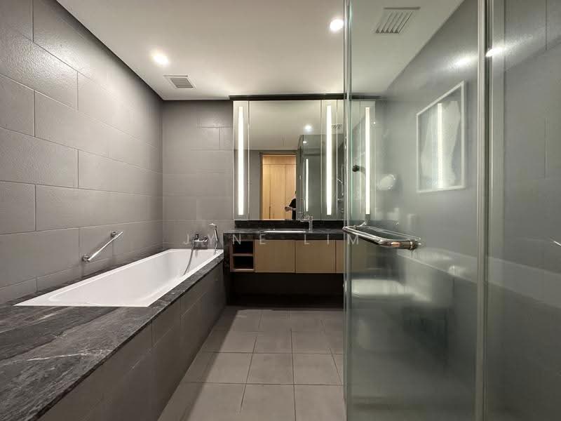 Kediaman Servis untuk Disewa di Fraser Residence (188 Suites) - Jyne Lim - Bathroom - PropertyGuru.com.my