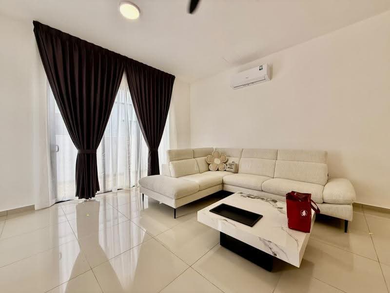 Cluster House for Rent in Taman Ekoflora (Johor Bahru) - Ken Liew - Living Room - PropertyGuru.com.my