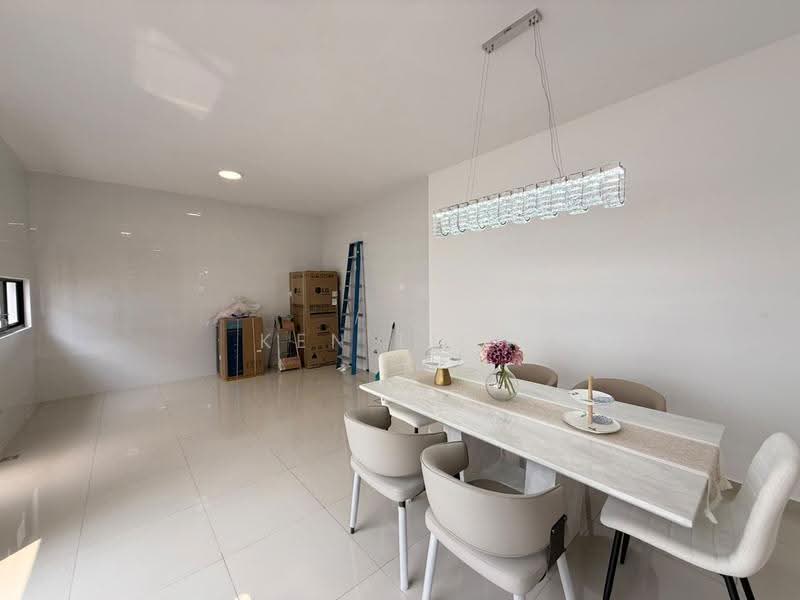 Cluster House for Rent in Taman Ekoflora (Johor Bahru) - Ken Liew - Dining Room - PropertyGuru.com.my