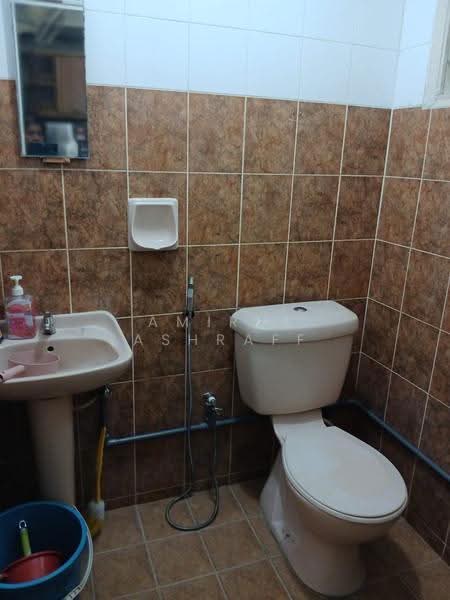 Apartment for Rent at Menara Pelangi - Amirul Ashraff - Bathroom - PropertyGuru.com.my