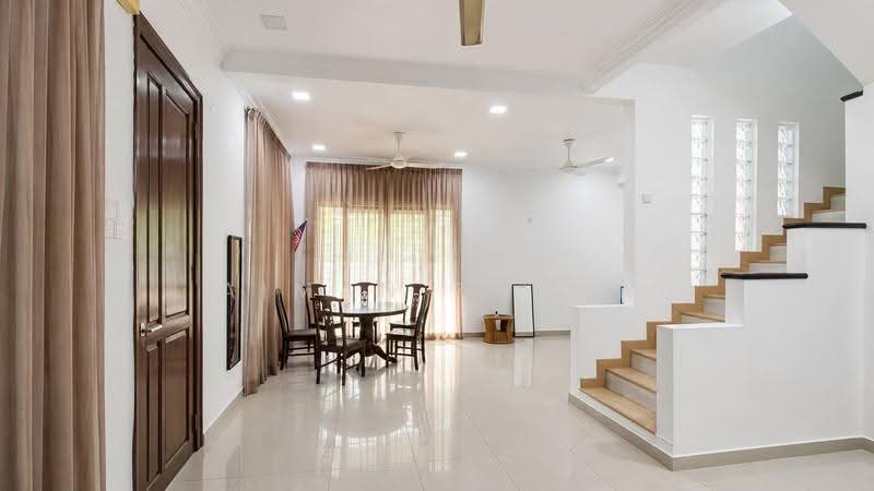 Rumah Teres 2-Tingkat untuk Dijual di Taman Setiawangsa (Setiawangsa) - AIMAN ZUHDI - Dining Room - PropertyGuru.com.my