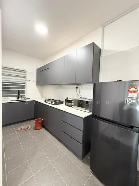 Kediaman Servis untuk Disewa di Residensi Taman Pelangi Indah - Alicia Voon - Kitchen - PropertyGuru.com.my