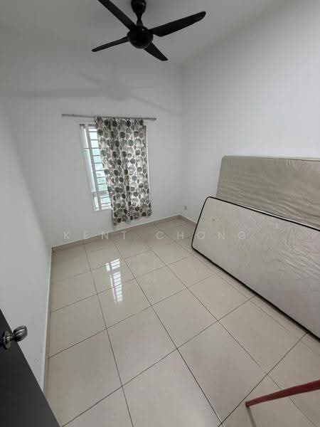 Kediaman Servis untuk Dijual di Saville @ Kajang - Kent Chong - Bedroom - PropertyGuru.com.my