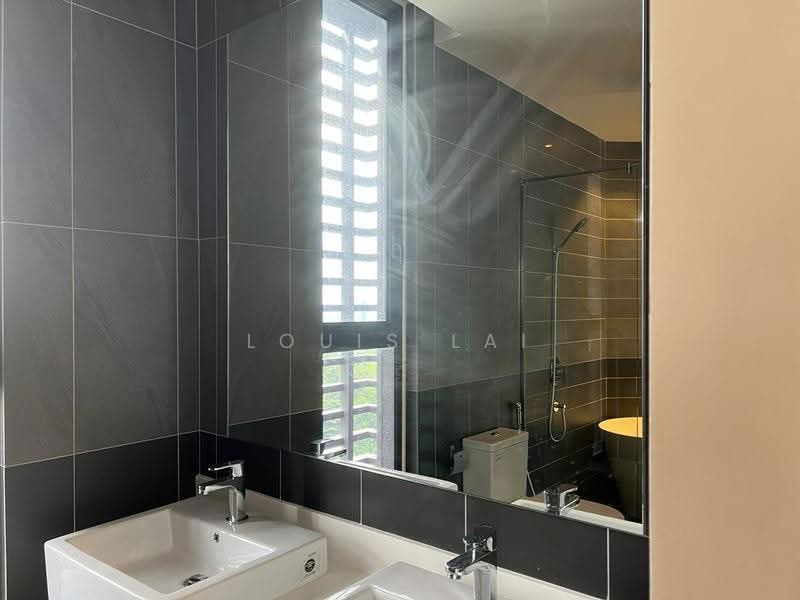 Condominium for Sale at The Estate - Louis Lai - Bathroom - PropertyGuru.com.my