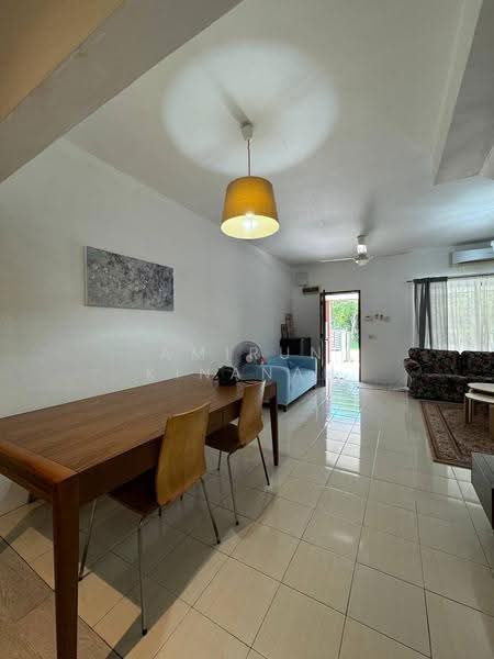 2-storey Terraced House for Sale in Setia Indah (Setia Alam) - Amirun Kinanah - Living Room - PropertyGuru.com.my
