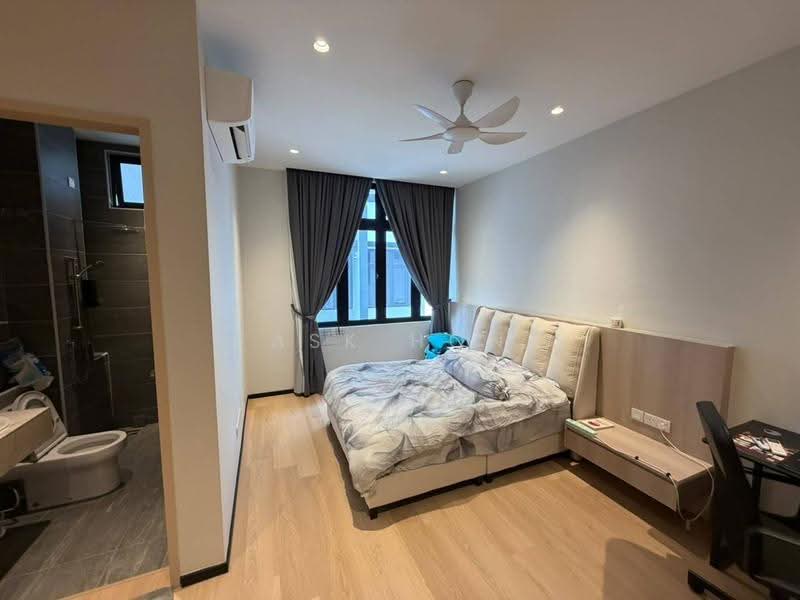 Rumah Berkembar untuk Dijual di Iskandar Puteri (Nusajaya) (Johor) - Ask Hon - Bedroom - PropertyGuru.com.my