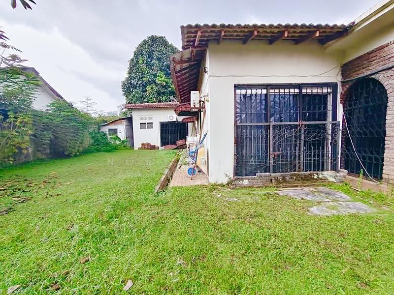 Bungalow House for Sale in Seksyen 11 (Petaling Jaya) - NORFADILAH ZAINUDDIN - Exterior - PropertyGuru.com.my
