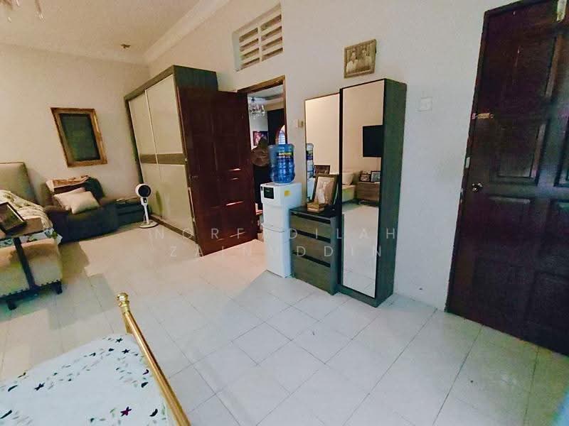 Bungalow House for Sale in Seksyen 11 (Petaling Jaya) - NORFADILAH ZAINUDDIN - Living Room - PropertyGuru.com.my