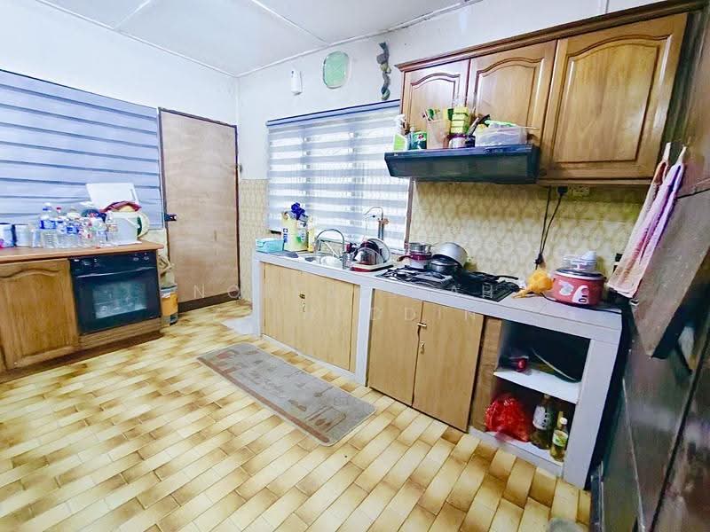 Bungalow House for Sale in Seksyen 11 (Petaling Jaya) - NORFADILAH ZAINUDDIN - Kitchen - PropertyGuru.com.my