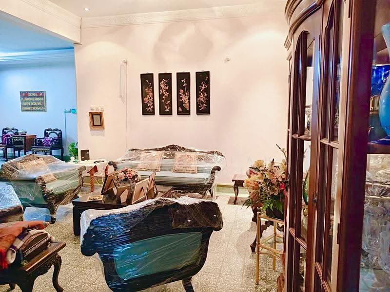 Bungalow House for Sale in Seksyen 11 (Petaling Jaya) - NORFADILAH ZAINUDDIN - Living Room - PropertyGuru.com.my