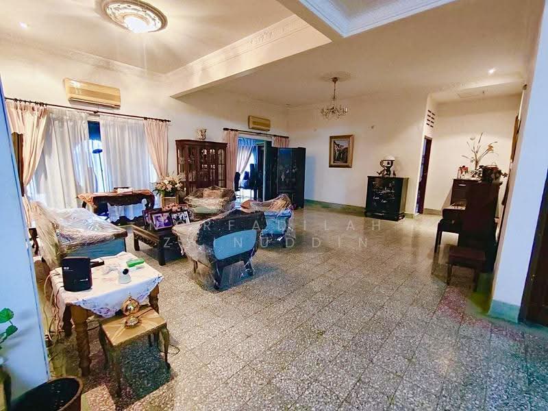 Bungalow House for Sale in Seksyen 11 (Petaling Jaya) - NORFADILAH ZAINUDDIN - Living Room - PropertyGuru.com.my