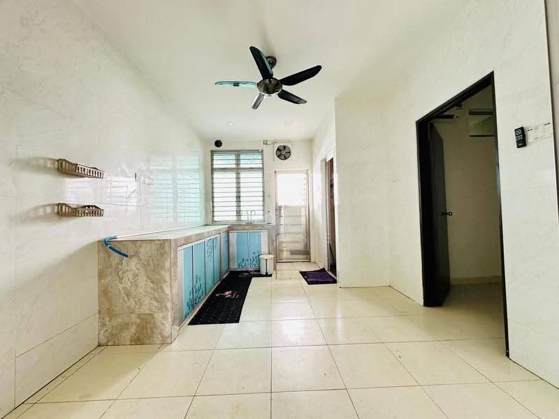 Terraced House for Rent in Johor Bahru (Johor) - Steve Seah - Kitchen - PropertyGuru.com.my