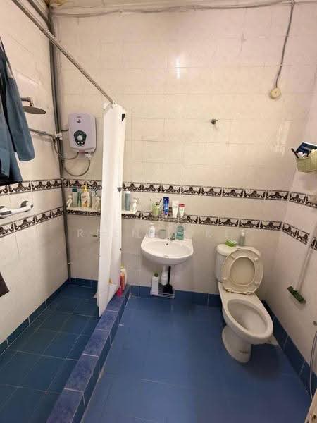 Terraced House for Sale in Bandar Sri Damansara (Selangor) - Reen Loke - Bathroom - PropertyGuru.com.my