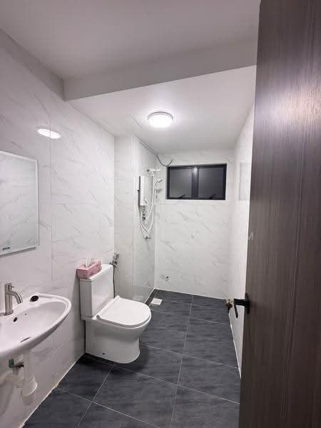 Kondominium untuk Disewa di Mulberi - Crystal Lum - Bathroom - PropertyGuru.com.my
