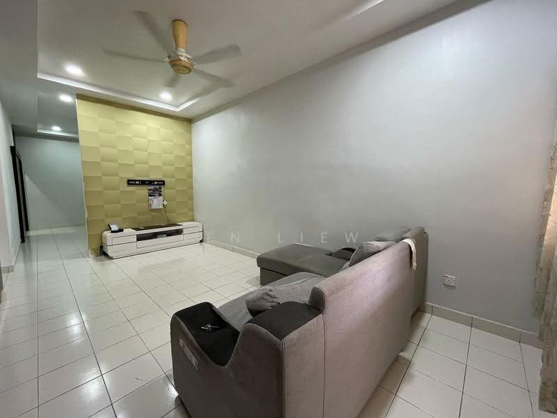 Rumah Teres 1-Tingkat untuk Disewa di Bandar Putra Kulai (Kulai) - Ken Liew - Living Room - PropertyGuru.com.my