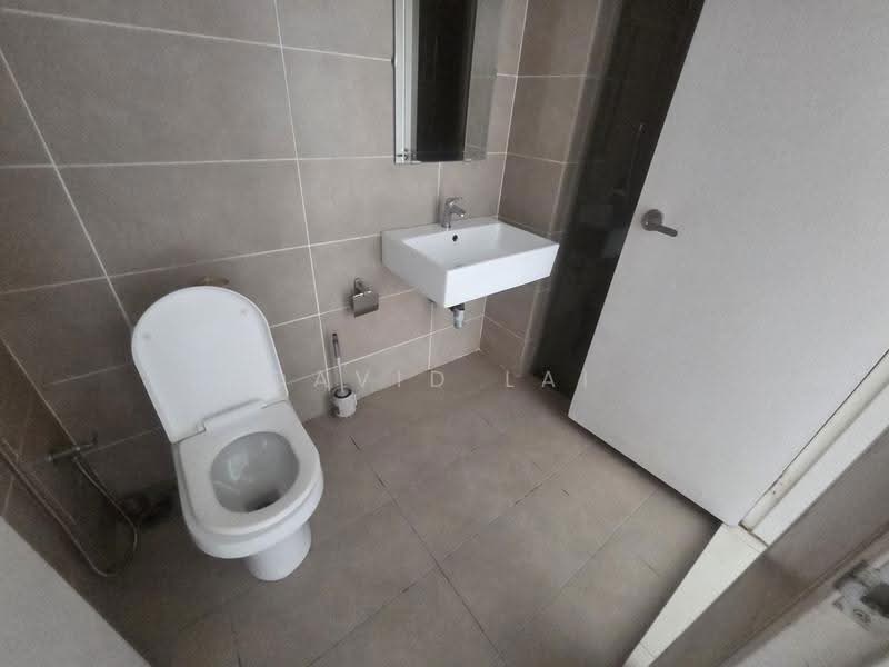 Service Residence for Sale at D'sara Sentral - David Lai - Bathroom - PropertyGuru.com.my