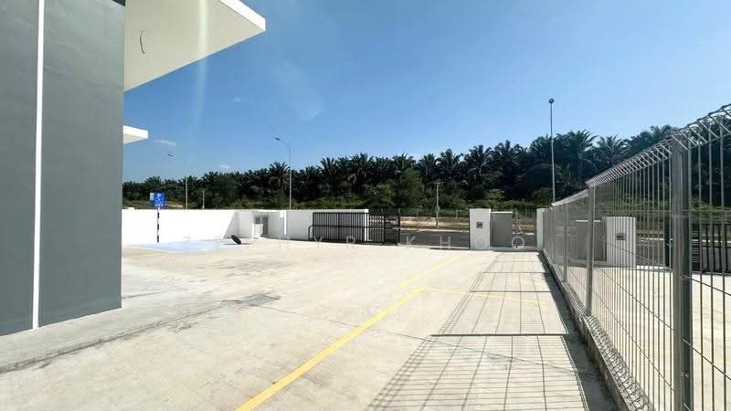 Kilang untuk Disewa di Taman Desa Cemerlang (Ulu Tiram) - Zephyr Khoo - Exterior - PropertyGuru.com.my