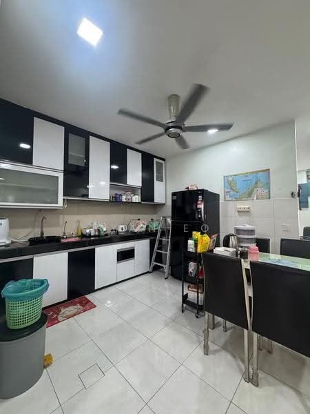 Rumah Teres 2-Tingkat untuk Dijual di Setia Tropika (Johor Bahru) - Ryan Eo - Kitchen - PropertyGuru.com.my