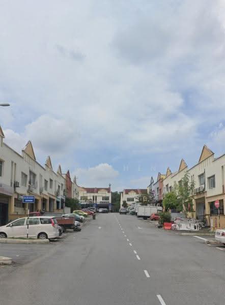 Shop for Sale in Seri Kembangan (Selangor) - Aeris Heng - Outside - PropertyGuru.com.my